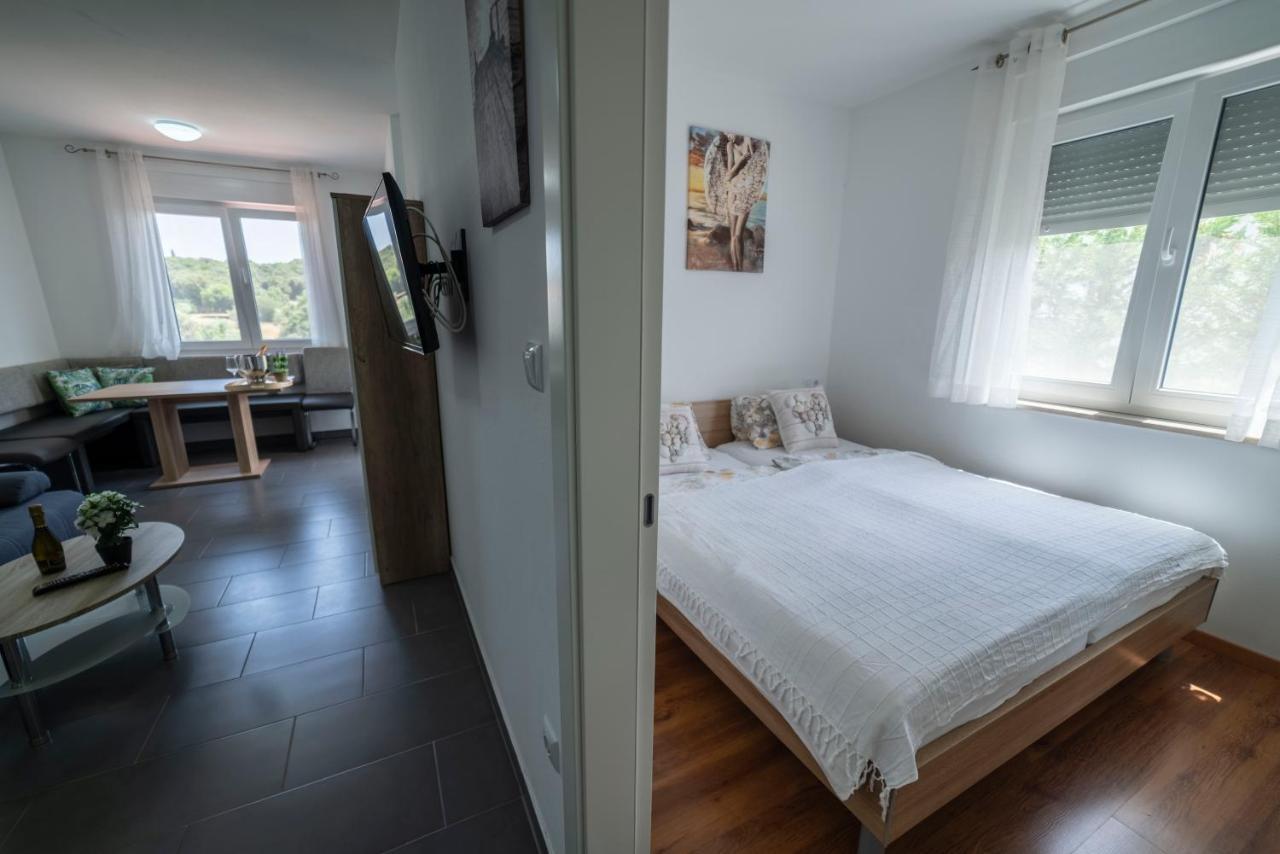 Apartments Adriana بولا المظهر الخارجي الصورة